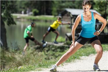Fast die Hälfte der Erwachsenen in Südtirol ist körperlich aktiv (FOTO: IDM/Helmuth Rier)