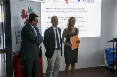 Andrea Francesconi, Günther Pallaver und Stefania Baroncelli gaben Einblick in die Inhalte des Euregio-Masterlehrgangs - Foto: Unibz/Arturo Zilli