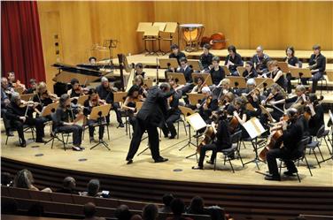 Die italienische Musikschule "Vivaldi" lädt am Freitag zu zwei Frühlingskonzerten - Foto: LPA