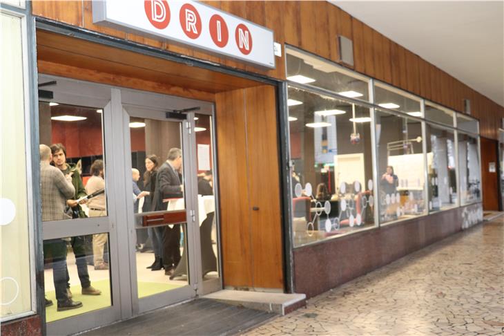 Live-Musik und gute Gespräche standen gestern im Mittelpunkt des ersten Frühstück-Treffs, einer Initiative von Impulsi Vivi. (Foto: LPA/Thomas Laconi)