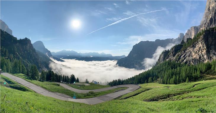 Blick in die Ladinischen Täler: Für einen gelungenen Neustart wird dort nun die Meinung der Bürgerinnen und Bürger abgefragt. (Foto: Ressort für Ladinische Schule und Kultur)