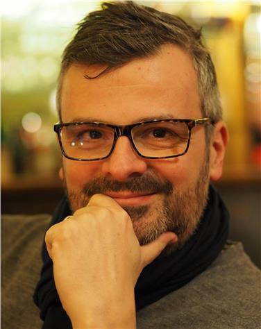 Der Ressortleiter für Außenpolitik des "Standard", Gianluca Wallisch, geht in einem neuen Beitrag im Euregio-Weltkrieg-Portal auf das Thema Grenzen ein - Foto: Christina Schwab Andics