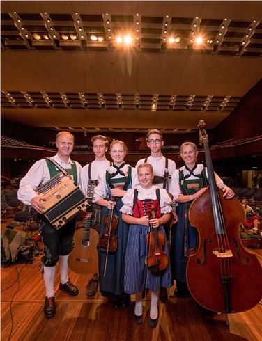 Familie HUber hat den Herma Haselsteiner Preis für besonders vorbildhaftes Musizieren gewonnen. Foto: LPA