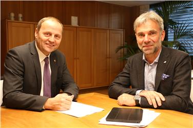 Tirols LH-Stellvertreter und Landesrat für Landwirtschaft, Josef Geisler, hat sich heute mit Südtirols Landwirtschaftslandesrat Arnold Schuler getroffen - Foto: LPA/Rene Tumler