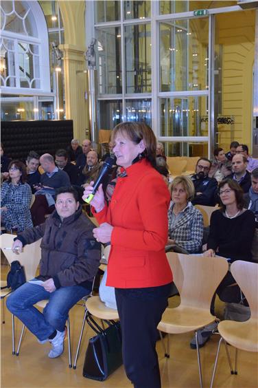 Gesundheitslandesrätin Martha Stocker präsentierte am heutigen Montag den interessierten Stakeholdern eine Übersicht der rund 400 eingebrachten Rückmeldungen zum Landesgesundheitsplan.