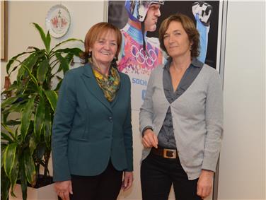 Landesrätin Martha Stocker und AFI-Präsidentin Christine Pichler (v.l.)