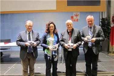 LR Mussner (3.v.l.) mit seinen Amtskollegen aus dem Trentino, Tirol und Verona (FOTO: Ufficio stampa Trento)