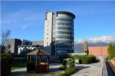 Bei der jährlichen Hochwasserübung (im Bild der Sitz der Agentur für Bevölkerungsschutz an der Drususallee in Bozen) wird überprüft, ob die Hochwasseralarmierung zwischen allen Einsatzbeteiligten funktioniert. Foto: LPA