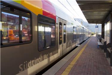 Am zweiten Wochenende im Dezember werden in Europa die Zugfahrpläne und in Südtirol auch die Busfahrpläne aktualisiert