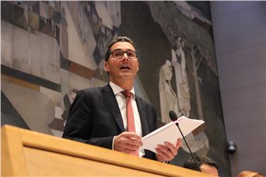 LH Kompatscher zur Haushaltsgenehmigung: "Entwicklung vorantreiben"