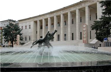 Der Ministerrat hat heute Vormittag die Durchführungsbestimmung zum Übergang von Befugnissen für die Organisation und das Verwaltungspersonal des Gerichtswesens an die Region genehmigt - Foto: LPA