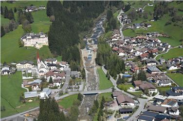 Die Arbeiten zum Hochwasserschutz in Mareit (im Bild) sind ein Bestandteil des umfangreichen Maßnahmenkatalogs des Einzugsgebietsplanes Mareiterbach. Foto: LPA/Agentur für Bevölkerungsschutz