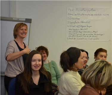 Mit Begeisterung motiviert Pflegedirektorin Marianne Siller zum „Stil ändern“ - Foto: LPA/Ulrike Griesser