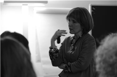 LR Deeg: "Familien finanziell unterstützen und zu entlasten ist eine wichtige Säule der Familienpolitik."/Foto LPA