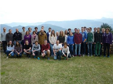 Die Teilnehmenden der Mathematik-Modellierungswoche 2017 mit den Lehrpersonen - Foto: Iris Gatterer