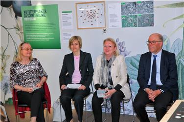 Präsentierten die neue Jahresbroschüre der zehn Landesmuseen: Pircher, Duregger, Dalla Torre und Pagani (FOTO: Roman Clara - www.provinz.bz.it/news)