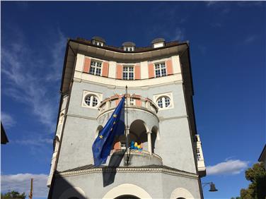 Noch bis 5. März können Unternehmen für innerbetriebliche Weiterbildung um einen ESF-Zuschuss  ansuchen. Im Bild: Das Bürogebäude der Landesabteilung Europa in der Bozner Gerbergasse. Foto: LPA/mgp