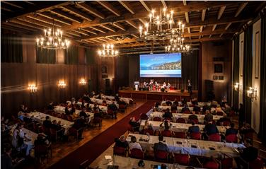 LH Kompatscher hat am Donnerstag an den Millstätter Wirtschaftsgesprächen teilgenommen - Foto: LPA/GPK