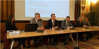 Il primo dei due incontro con il personale della giustizia si è tenuto a Trento: da sinistra Anderle, Steiner, Kompatscher, Fugatti, Servetti, Ilarda - Foto: Regione