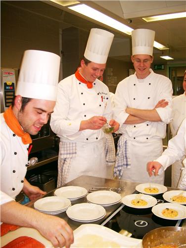Il nuovo numero del bollettino “Mercato del lavoro news” approfondisce il legame tra famiglia, genere, domicilio nella scelta del lavoro Foto: USP