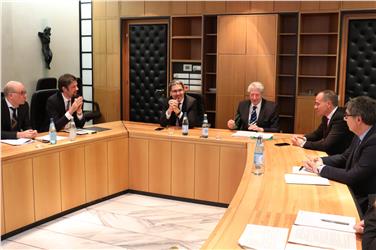 Un momento del confronto a Palazzo Widmann per l'Agenda Bolzano Foto Usp mbo