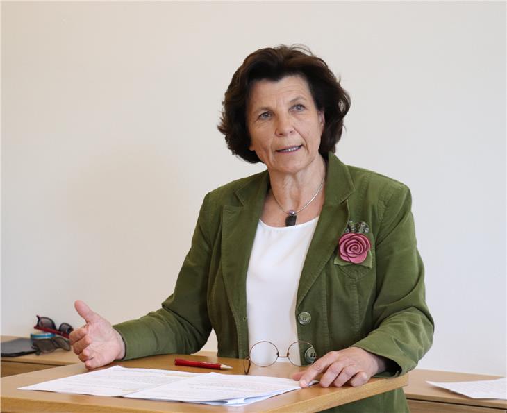 L’assessora provinciale Maria Hochgruber Kuenzer ha informato, nel corso della conferenza stampa odierna, in merito allo stato di attuazione della legge “Territorio e paesaggio" Foto: USP/mp