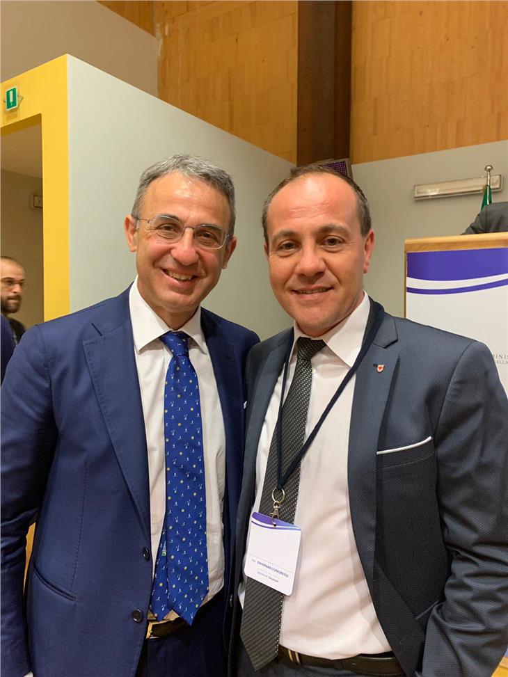 L'assessore all'ambiente Giuliano Vettorato (a dx) assieme al ministro Sergio Costa (sx) a Torino in occasione dell'evento di dialogo Clean Air Dialogue fra governo italiano e Commissione UE (Foto: Dipartimento ambiente energia)