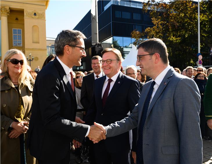 I tre presidenti dell‘Euregio: (da sx) Arno Kompatscher, Günther Platter, Maurizio Fugatti (foto Land Tirol/Oss)