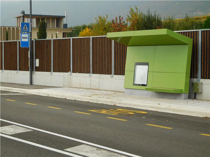 Completati i test dei semafori intelligenti ed avviato il restyling delle fermate del Metrobus. Nella foto, quella di Pianizza di Sotto (Foto: ASP)