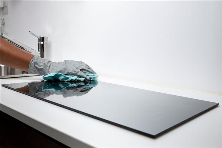 Molto importante tenere pulite e disinfettate tutte le superfici (Foto: ASP/Pixabay)